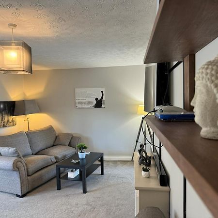 Netflix Home Jacuzzi Gym Fast Wifi Ps5 Free Parking 2 Spaces Hereford Exterior photo