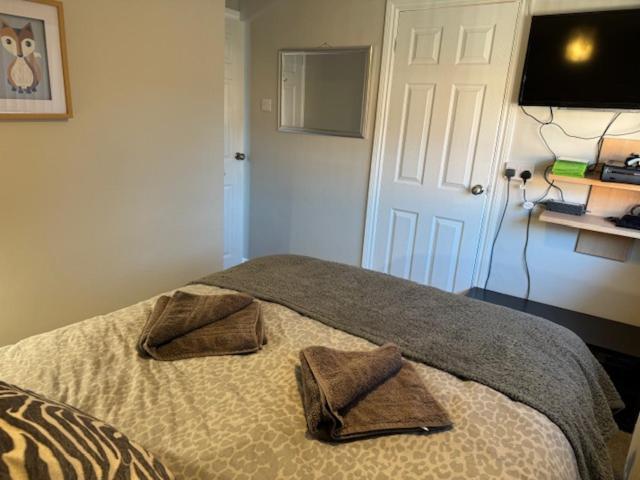Netflix Home Jacuzzi Gym Fast Wifi Ps5 Free Parking 2 Spaces Hereford Exterior photo